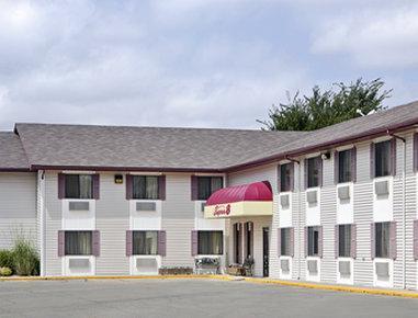 Super 8 By Wyndham Columbus Motel Eksteriør bilde